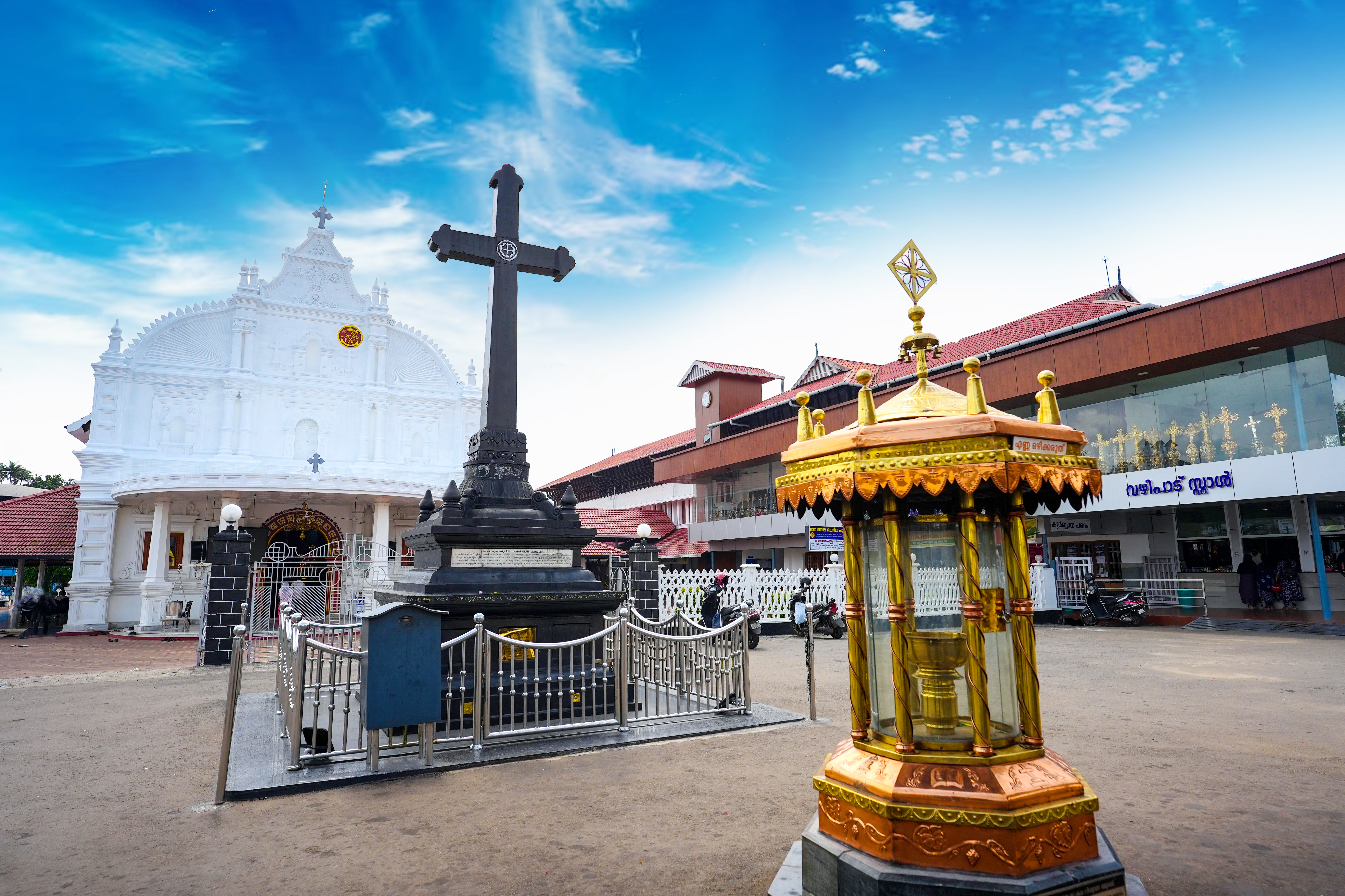 Exterior of Mar Thoma Cheriapally